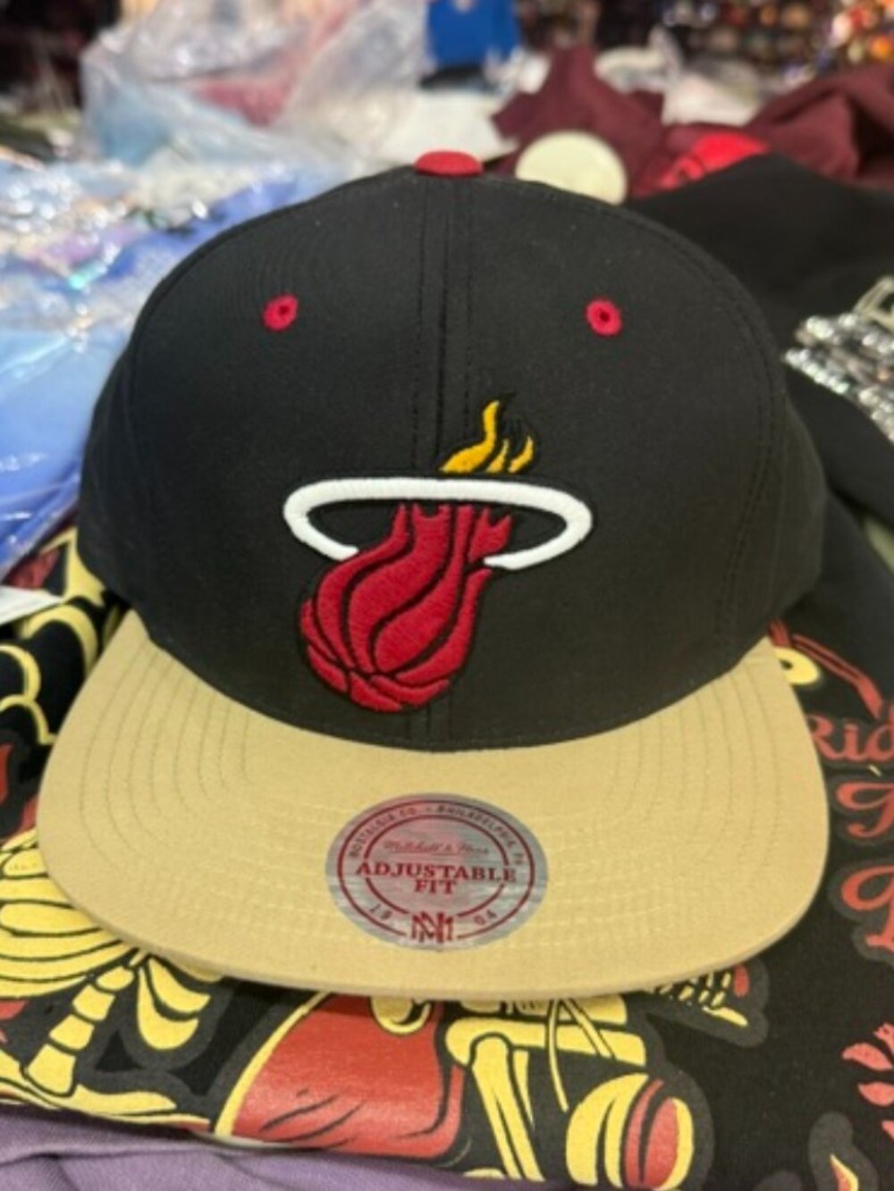 Miami Heat Mitchell & Ness snapback hat